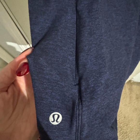 lululemon athletica Heathered Navy Tech Long Sleeve Shirt - Picture 5 of 12